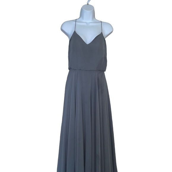 Jenny Yoo Inesse Chiffon V-Neck Spaghetti Strap Gown in Storm Grey Size 2 - Picture 3 of 8